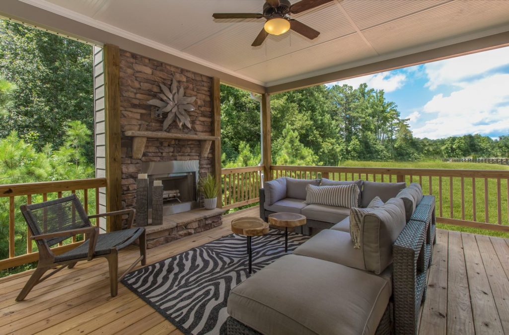 a backyard in the Oakleigh Pointe subdivision in Dallas