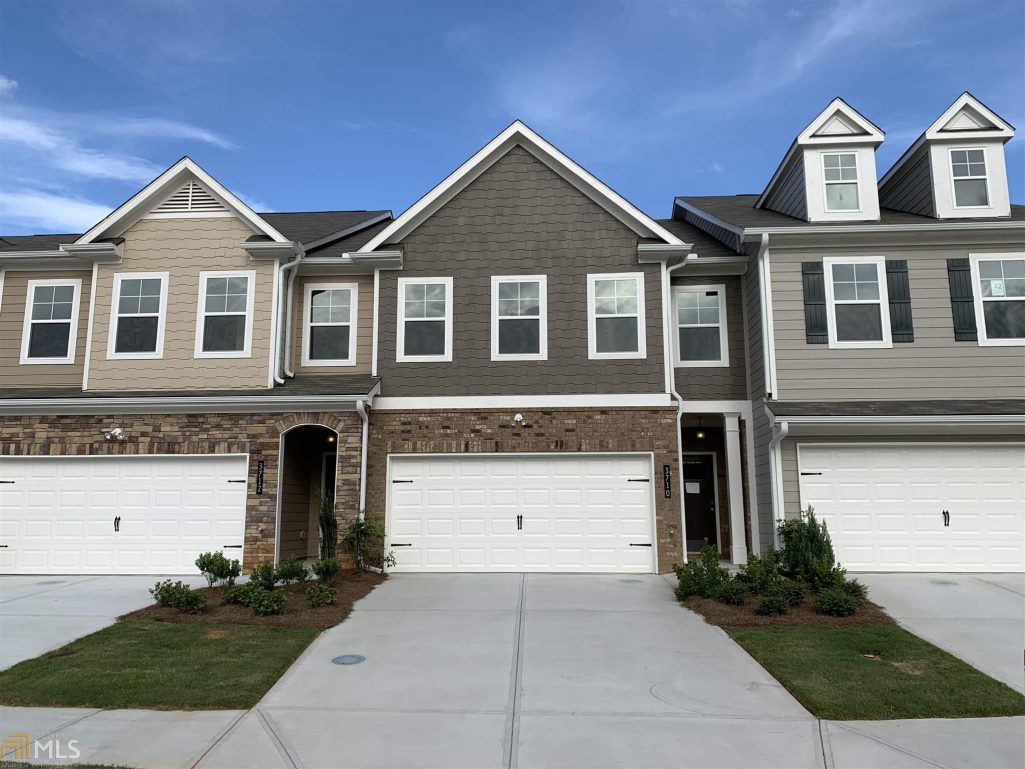 Exterior of Sweetwater Landing Townhomes