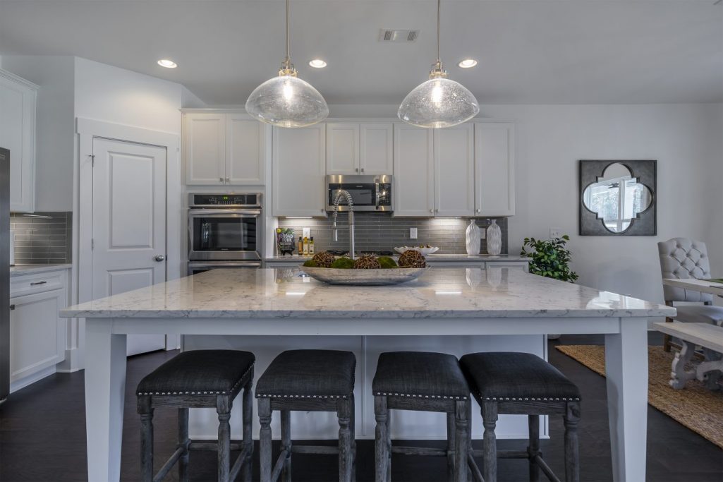 Add Fall Home Decor to Your New Construction Kitchen at Oakleigh Pointe