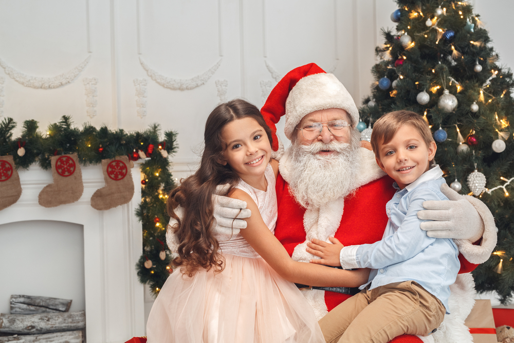 Kids Sitting With Santa ©Lizardflms